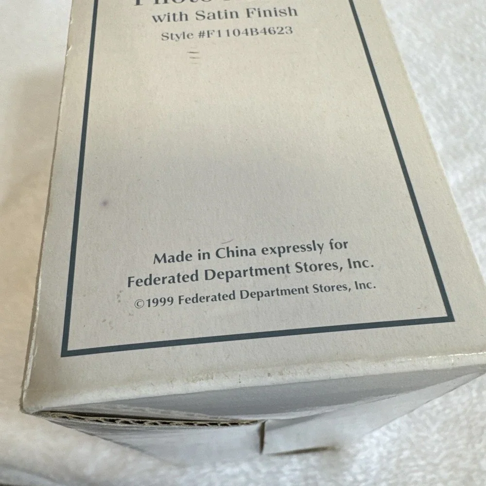Royal Gallery Silver Plated 4x6 Photo Frame Brag Book Album Satin Finish Vintage